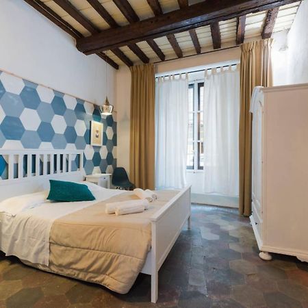 F4 - Santa Croce One Bedroom Flat 2 To 4 Guests Флоренция Экстерьер фото
