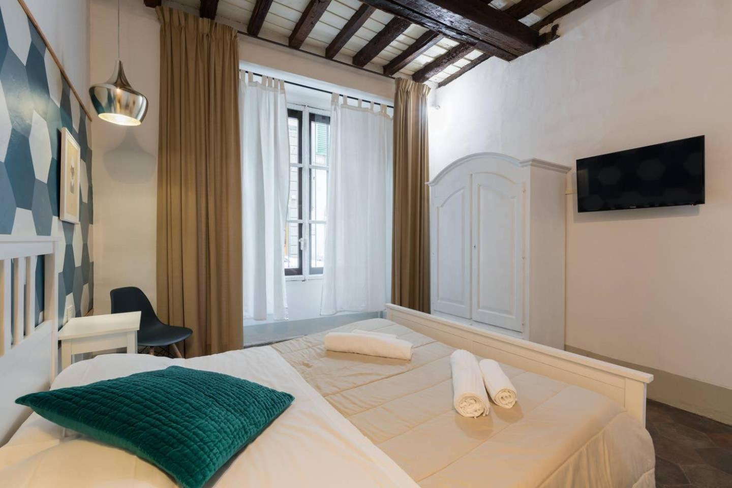 F4 - Santa Croce One Bedroom Flat 2 To 4 Guests Флоренция Экстерьер фото