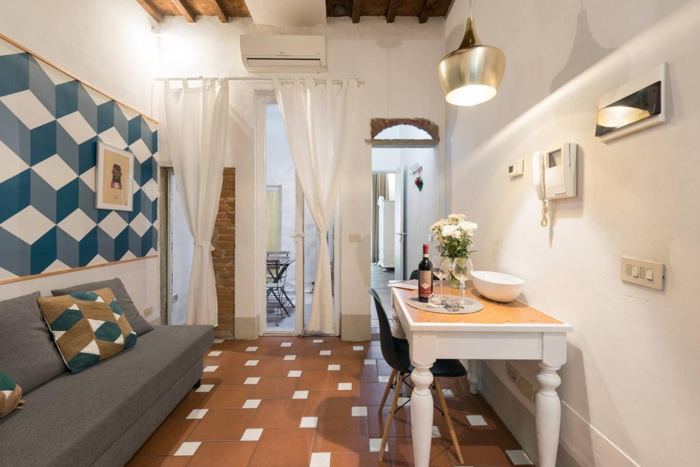 F4 - Santa Croce One Bedroom Flat 2 To 4 Guests Флоренция Экстерьер фото
